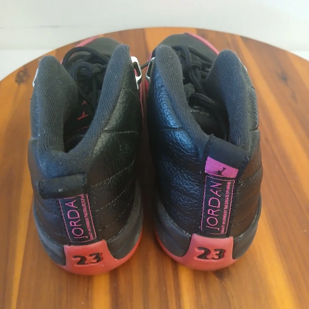 Jordan 12 Retro Kids 5.5Y Black Deadly Pink Basketball Shoes Sneakers 510815-026